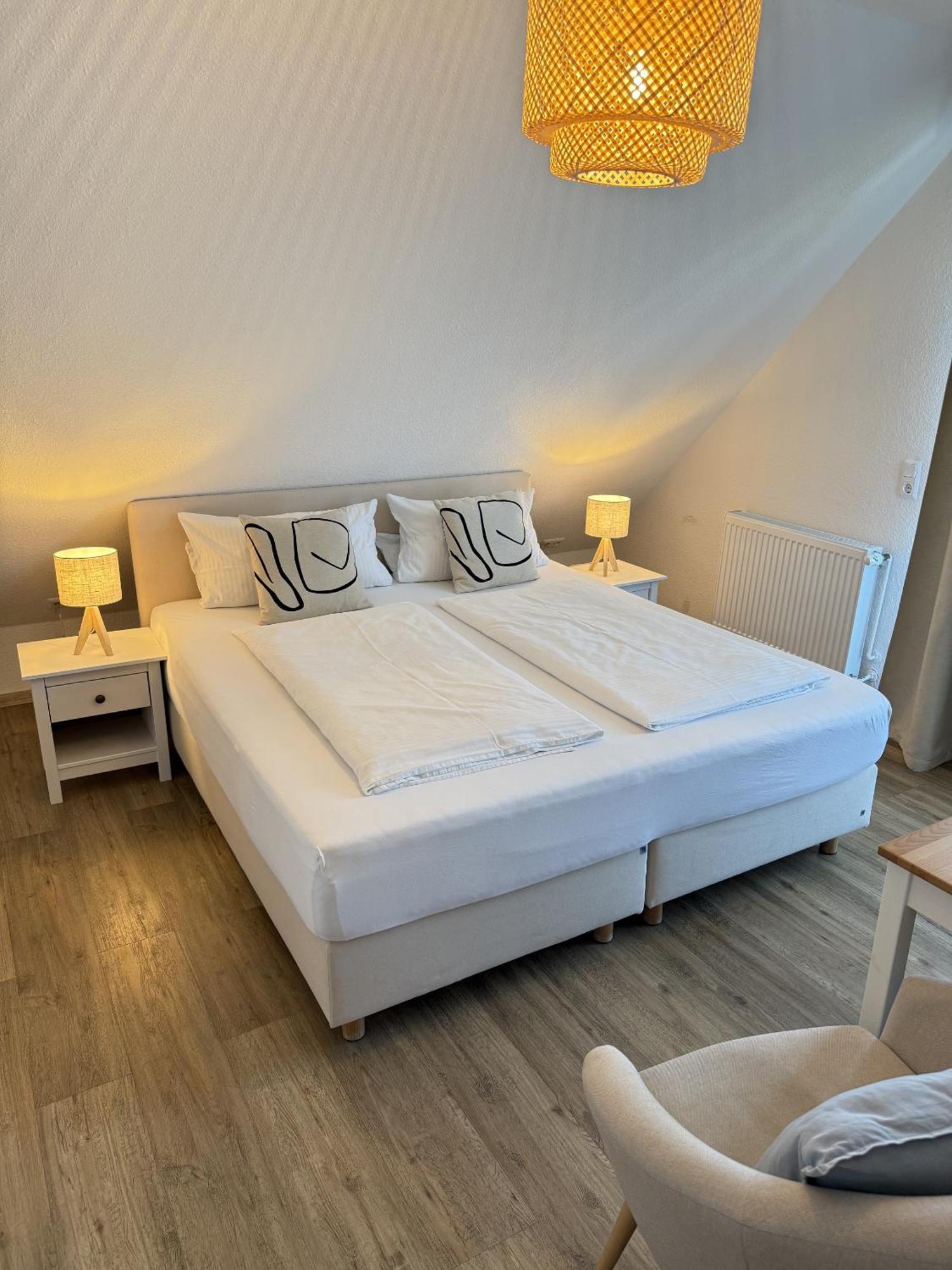 Pension Frisia Norddeich  Exterior photo