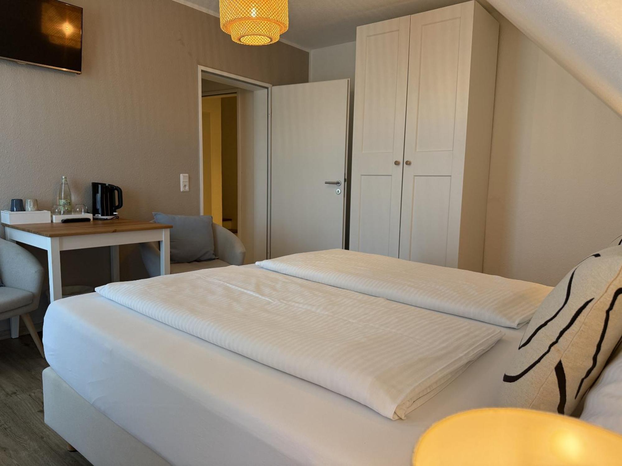 Pension Frisia Norddeich  Exterior photo